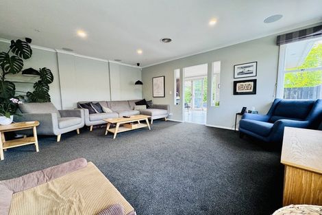 Photo of property in 21 Larch Place, Casebrook, Christchurch, 8051