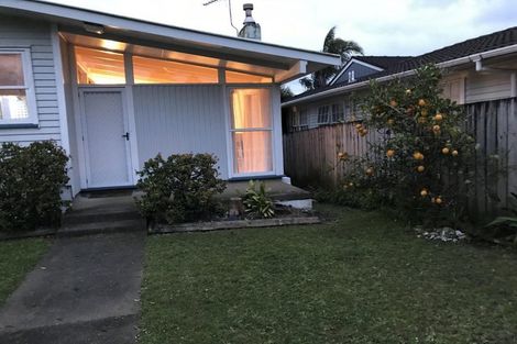 Photo of property in 47 Minaret Drive, Bucklands Beach, Auckland, 2014