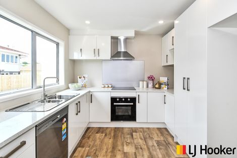 Photo of property in 6/70 Clevedon Road, Papakura, 2110