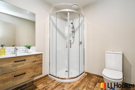 Photo of property in 6/70 Clevedon Road, Papakura, 2110