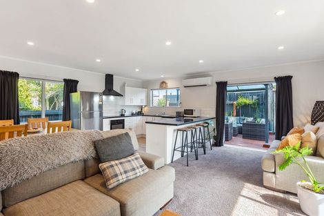 Photo of property in 22a Kapiti Road, Paraparaumu, 5032