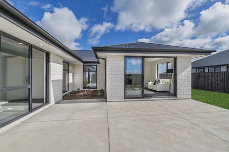 Photo of property in 9 Tauhou Place, Leeston, 7632