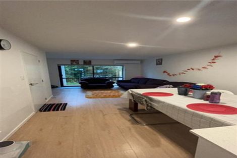 Photo of property in 3/7 South Pacific Place, Henderson, Auckland, 0612