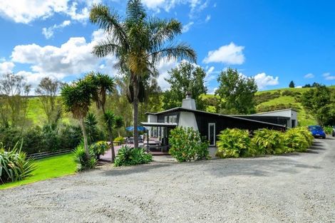 Photo of property in 8 Pineview Lane, Helensville, 0875
