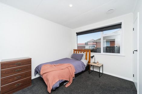 Photo of property in 5a Ayr Place, Hokowhitu, Palmerston North, 4410