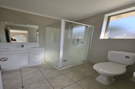 Photo of property in 5 Prado Drive, Pukekohe, 2120