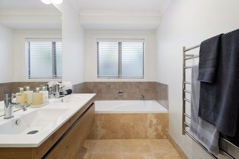 Photo of property in 13 Margrain Close, Huntington, Hamilton, 3210