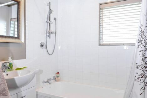 Photo of property in 64a Brian Crescent, Stanmore Bay, Whangaparaoa, 0932