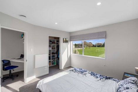 Photo of property in 42 Menin Gate Crescent, Broomfield, Christchurch, 8042