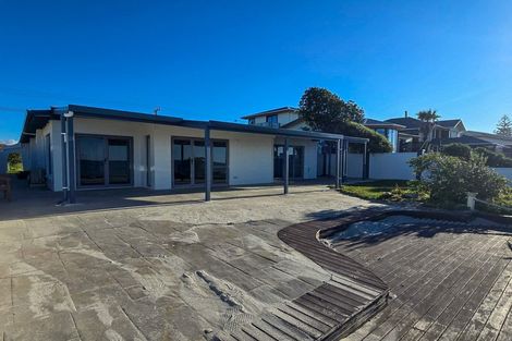 Photo of property in 233 Pukehina Parade, Pukehina, 3189