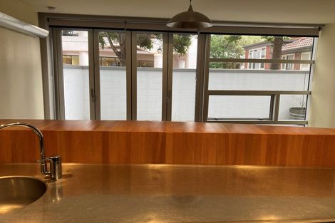 Photo of property in St Pauls Apartments, 51/43u Mulgrave Street, Thorndon, Wellington, 6011