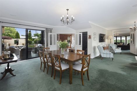 Photo of property in 17 Oakgrove Drive, Rangiora, 7400