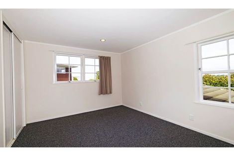 Photo of property in 19 Cyclarama Crescent, Massey, Auckland, 0614
