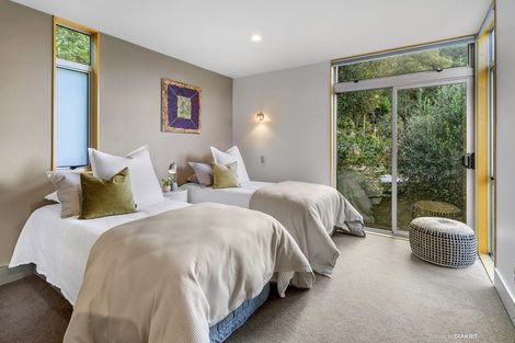 Photo of property in 257 Karaka Bay Road, Karaka Bays, Wellington, 6022