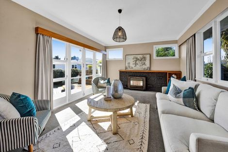 Photo of property in 211 Frankley Road, Frankleigh Park, New Plymouth, 4310