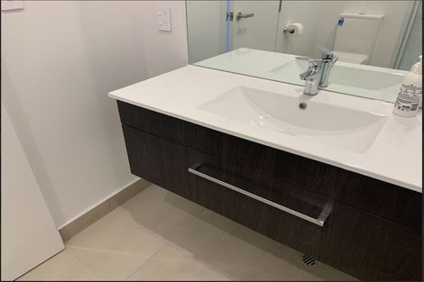 Photo of property in 62u5 Spenmoor Street, Newlands, Wellington, 6037