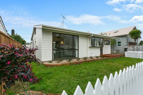 Photo of property in 44a Queen Street, Cambridge, 3434