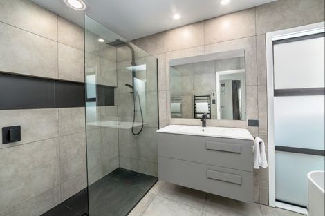 Photo of property in 16 Fantail Avenue, Carterton, 5713