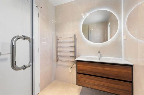 Photo of property in 15 Whiteywood Street, Westgate, Auckland, 0814