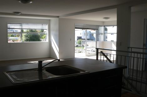 Photo of property in 2/55 Thackeray Place, Waltham, Christchurch, 8023