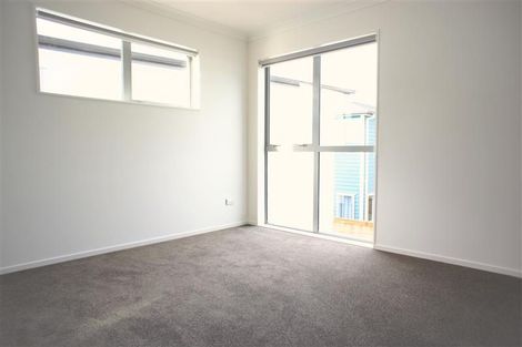 Photo of property in 3 Silvereye Road, Hobsonville, Auckland, 0616