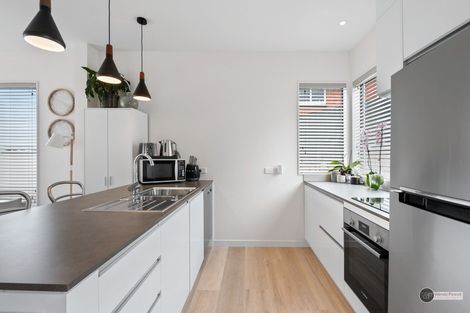 Photo of property in 15/6u Oswald Crescent, Paparangi, Wellington, 6037