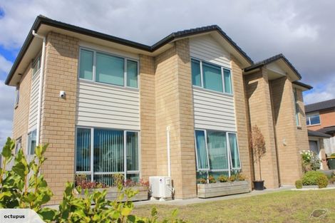 Photo of property in 4 Kirikiri Drive, Papakura, 2110