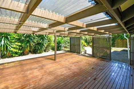 Photo of property in 9 Coulthard Terrace, Opaheke, Papakura, 2113