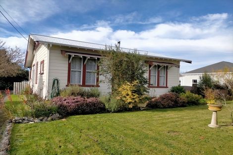 Photo of property in 19 Tavistock Road, Waipukurau, 4200