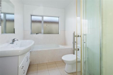 Photo of property in 8 Shayla Place, Favona, Auckland, 2024