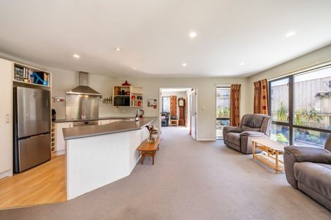 Photo of property in 14 Tararua Close, Aotea, Porirua, 5024