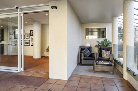 Photo of property in 5/120 Saint Aubyn Street, New Plymouth, 4310