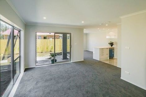 Photo of property in 11u1 Crosher Place, Silverdale, Hamilton, 3216