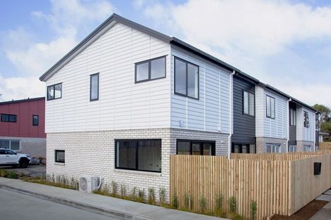 Photo of property in 5 Whati Lane, Henderson, Auckland, 0612