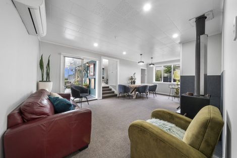 Photo of property in 11 Mount View Place, Spotswood, New Plymouth, 4310