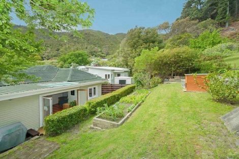 Photo of property in 97a Norton Park Grove, Waterloo, Lower Hutt, 5011
