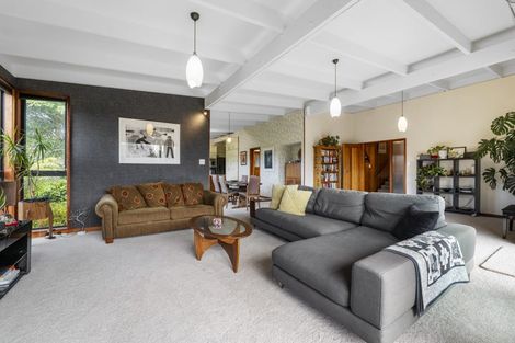 Photo of property in 23 Montana Place, Merrilands, New Plymouth, 4312