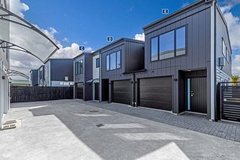 Photo of property in 647a Te Atatu Road, Te Atatu Peninsula, Auckland, 0610