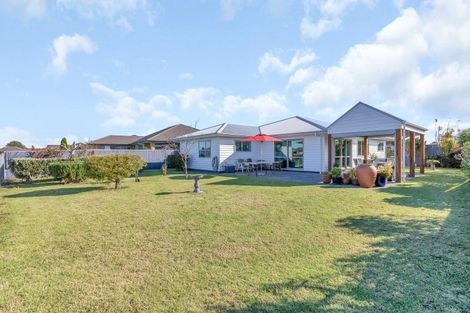 Photo of property in 8 Sando Way, One Tree Point, 0118