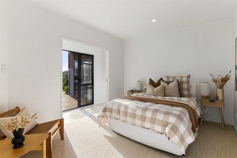 Photo of property in 333 Motutara Road, Muriwai, Waimauku, 0881