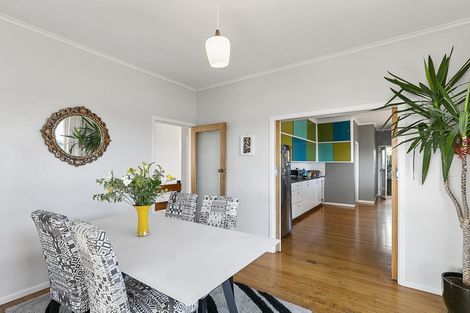 Photo of property in 97 Townsend Road, Miramar, Wellington, 6022