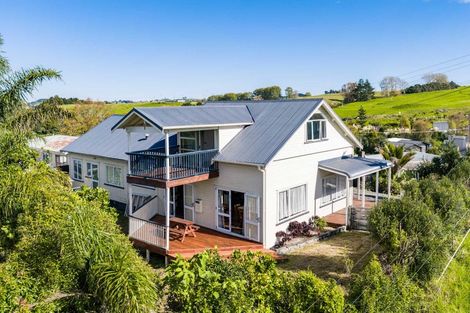 Photo of property in 7 Doctors Hill Road, Maungaturoto, 0520