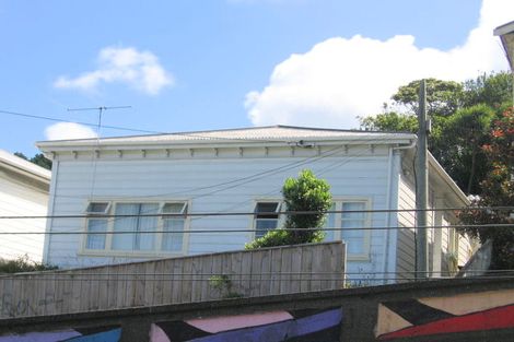 Photo of property in 128 Wallace Street, Mount Cook, Wellington, 6021