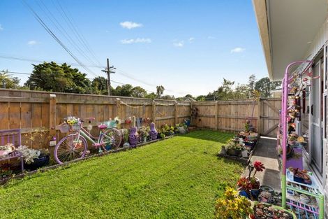 Photo of property in 22 Buckley Grove, Paraparaumu, 5032