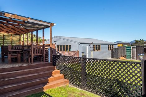 Photo of property in 18 Esther Street, Martinborough, 5711