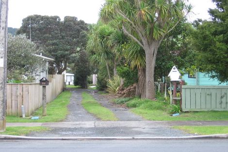 Photo of property in 54 Awaroa Road, Helensville, 0800
