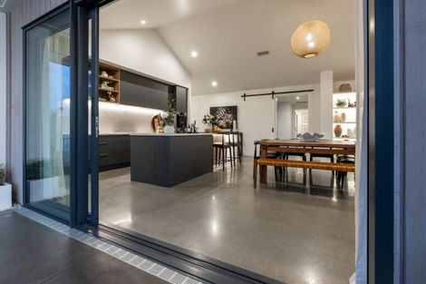 Photo of property in 25 Mike Smith Drive, Cambridge, 3434