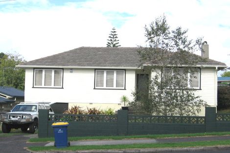 Photo of property in 67 Mcleod Road, Te Atatu South, Auckland, 0610