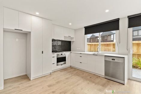 Photo of property in 10/6u Bushland Grove, Paparangi, Wellington, 6037