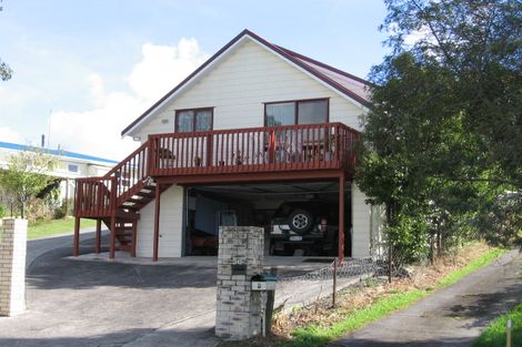 Photo of property in 9 Justin Place, Te Atatu Peninsula, Auckland, 0610